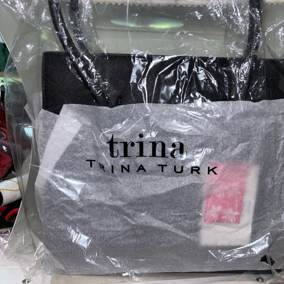 Shoulder/Handle Trina Turk Square Black   Detachable Strap Handbag Zipper - Picture 3 of 12